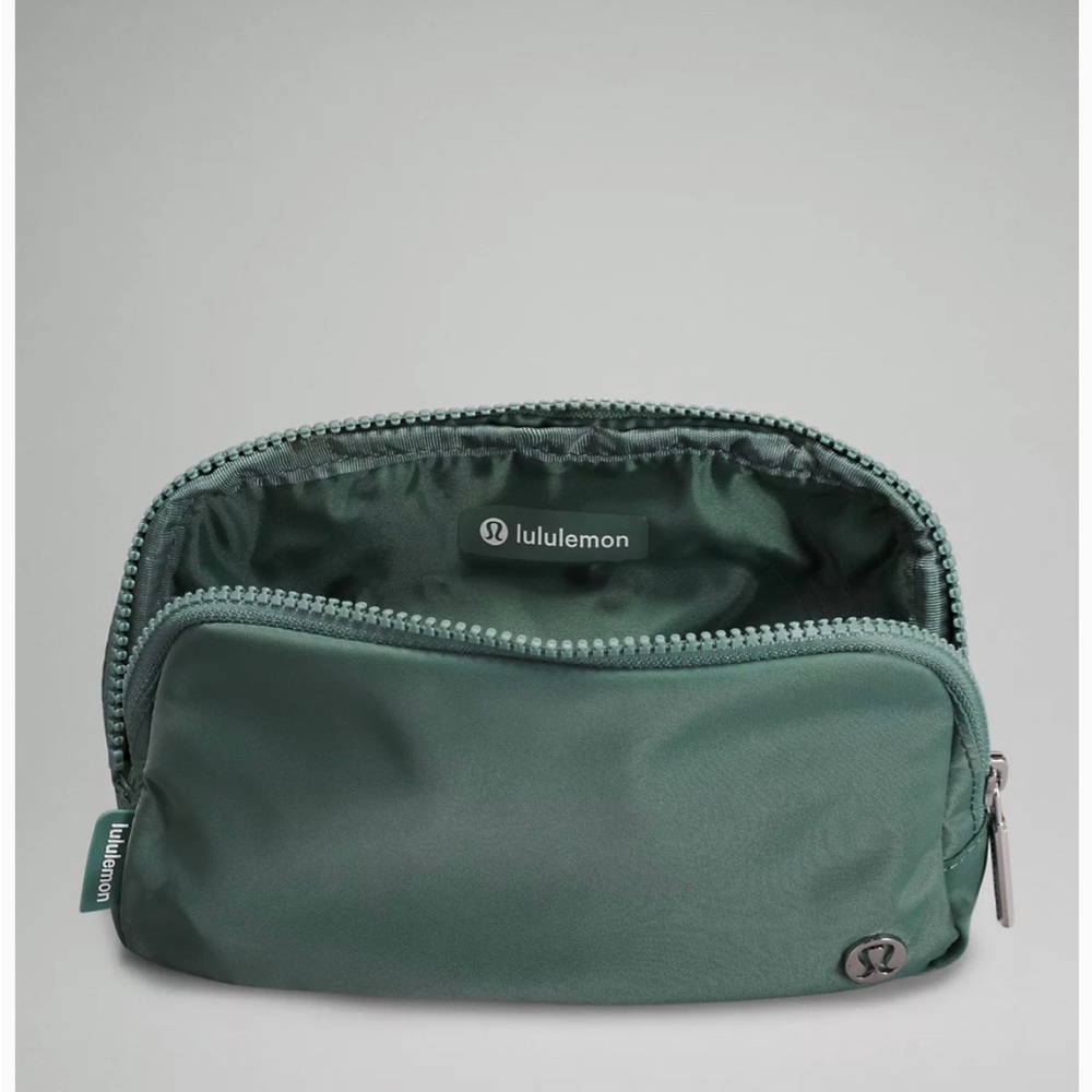 🆕LULULEMON EVERYWHERE BELT BAG TIDEWATER TEAL - Picture 6 of 9